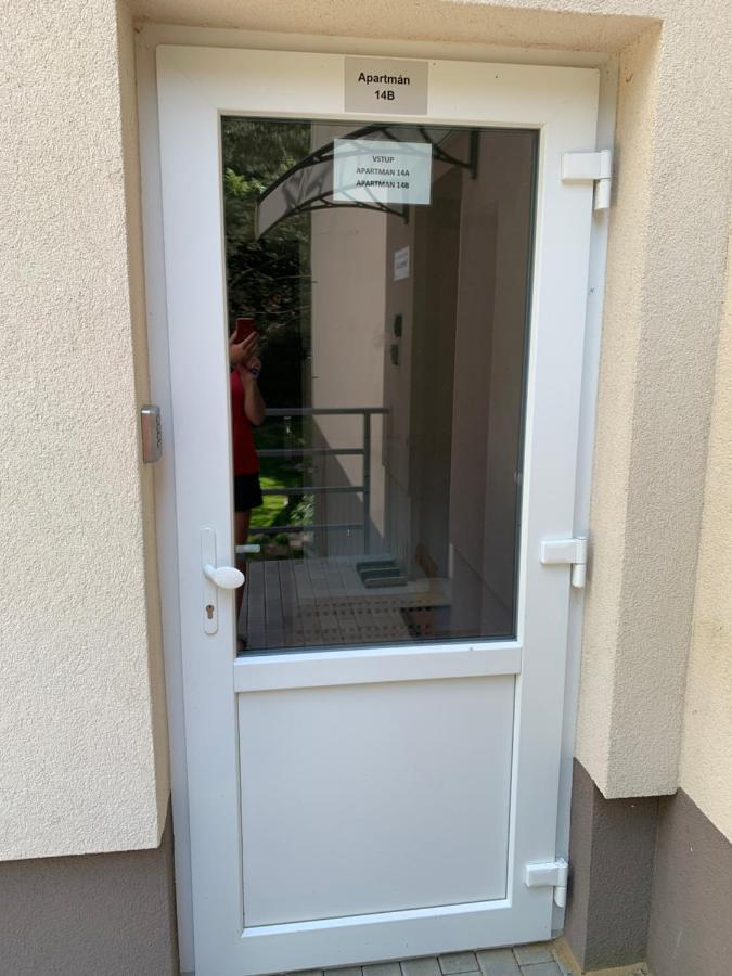 Vsemina Apartman Luzkovice Extérieur photo