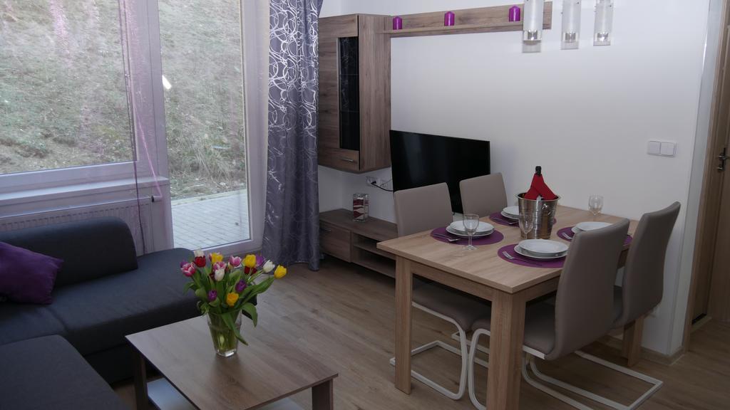 Vsemina Apartman Luzkovice Extérieur photo